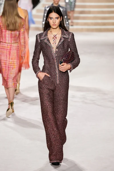 Look 35